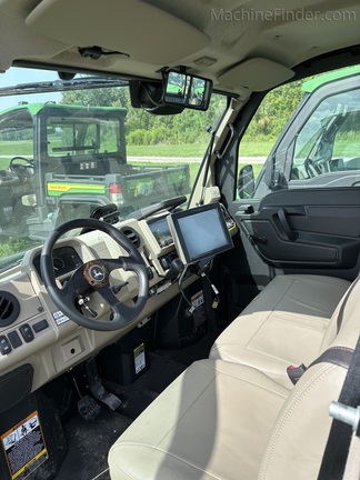 Used 2024 John Deere XUV865R Signature Edition ATVs & Gators at Koenig Equipment in Tipp City, OH - Photo6