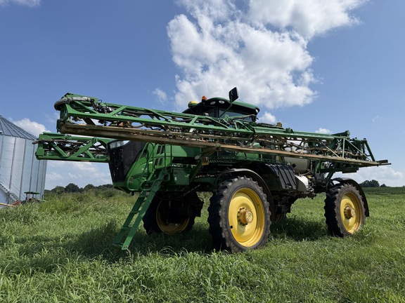 Photo of 2017 John Deere R4038