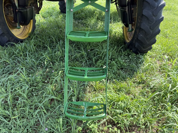Photo of 2017 John Deere R4038