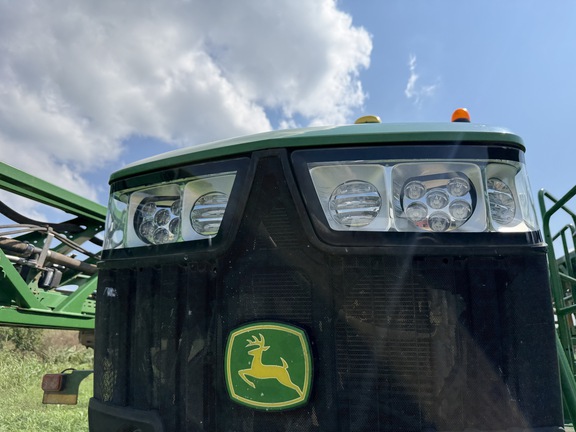 Photo of 2017 John Deere R4038