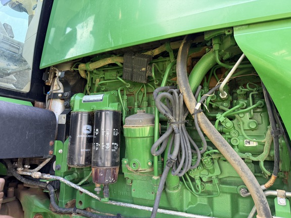 Photo of 2017 John Deere R4038