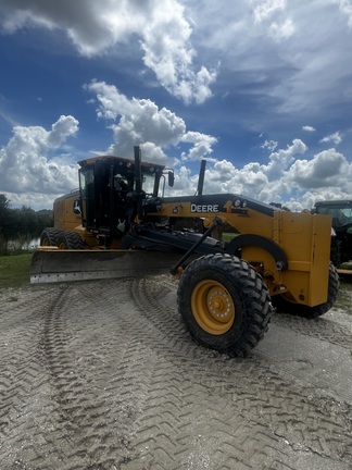 Photo of 2024 John Deere 620G