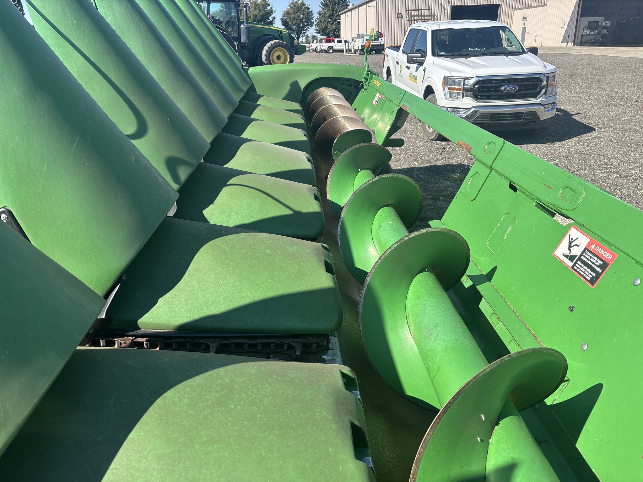 Used 2013 John Deere 608C Corn and Row Crop headers at Koenig Equipment in Anna, OH - PhotoXL6