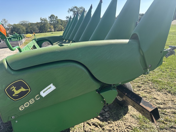 Used 2013 John Deere 608C Corn and Row Crop headers at Koenig Equipment in Anna, OH - Photo4