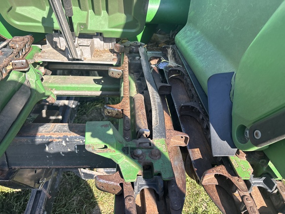 Used 2013 John Deere 608C Corn and Row Crop headers at Koenig Equipment in Anna, OH - Photo8
