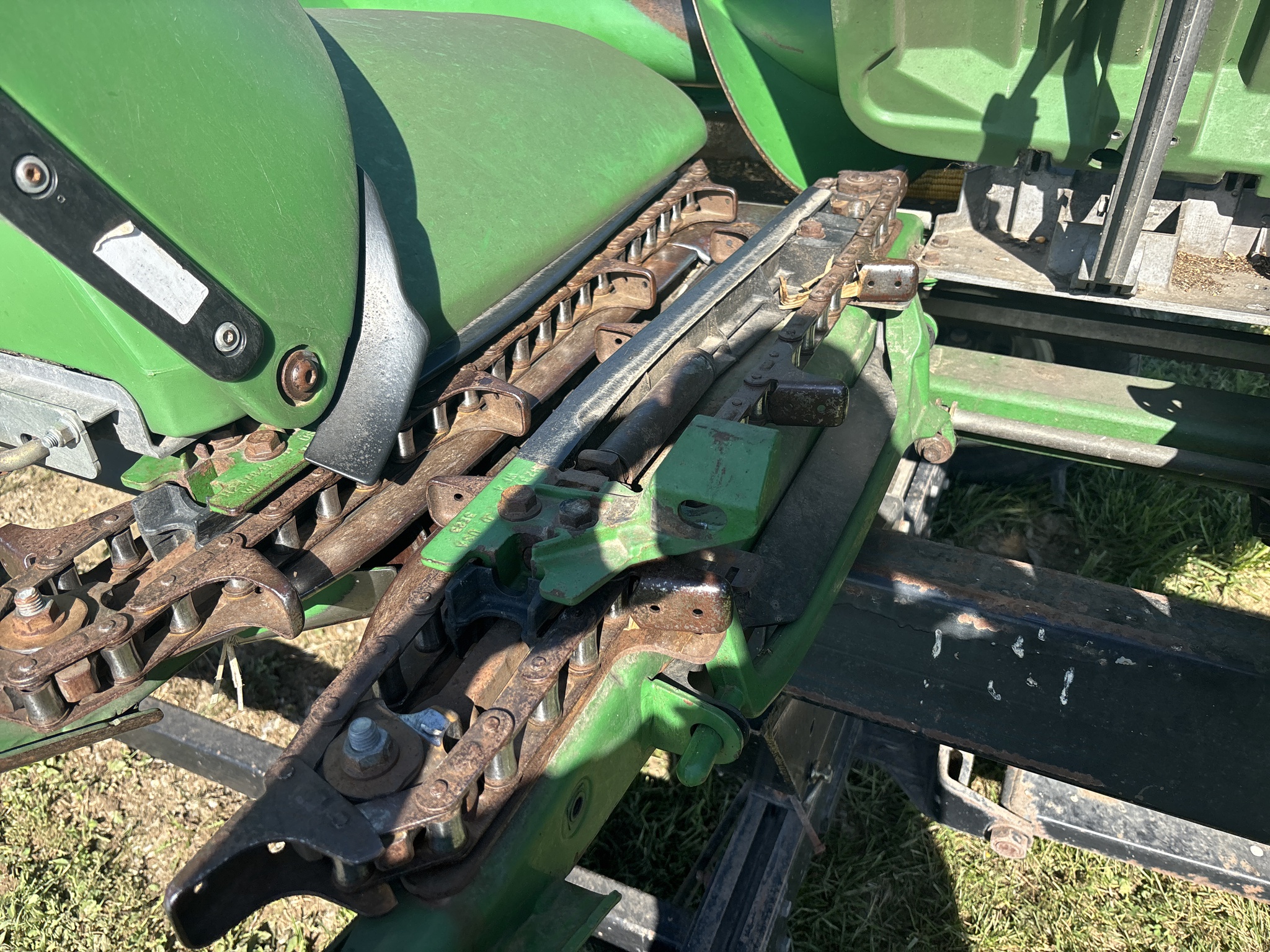 Used 2013 John Deere 608C Corn and Row Crop headers at Koenig Equipment in Anna, OH - PhotoXL13