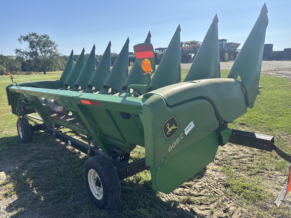 John Deere 608C