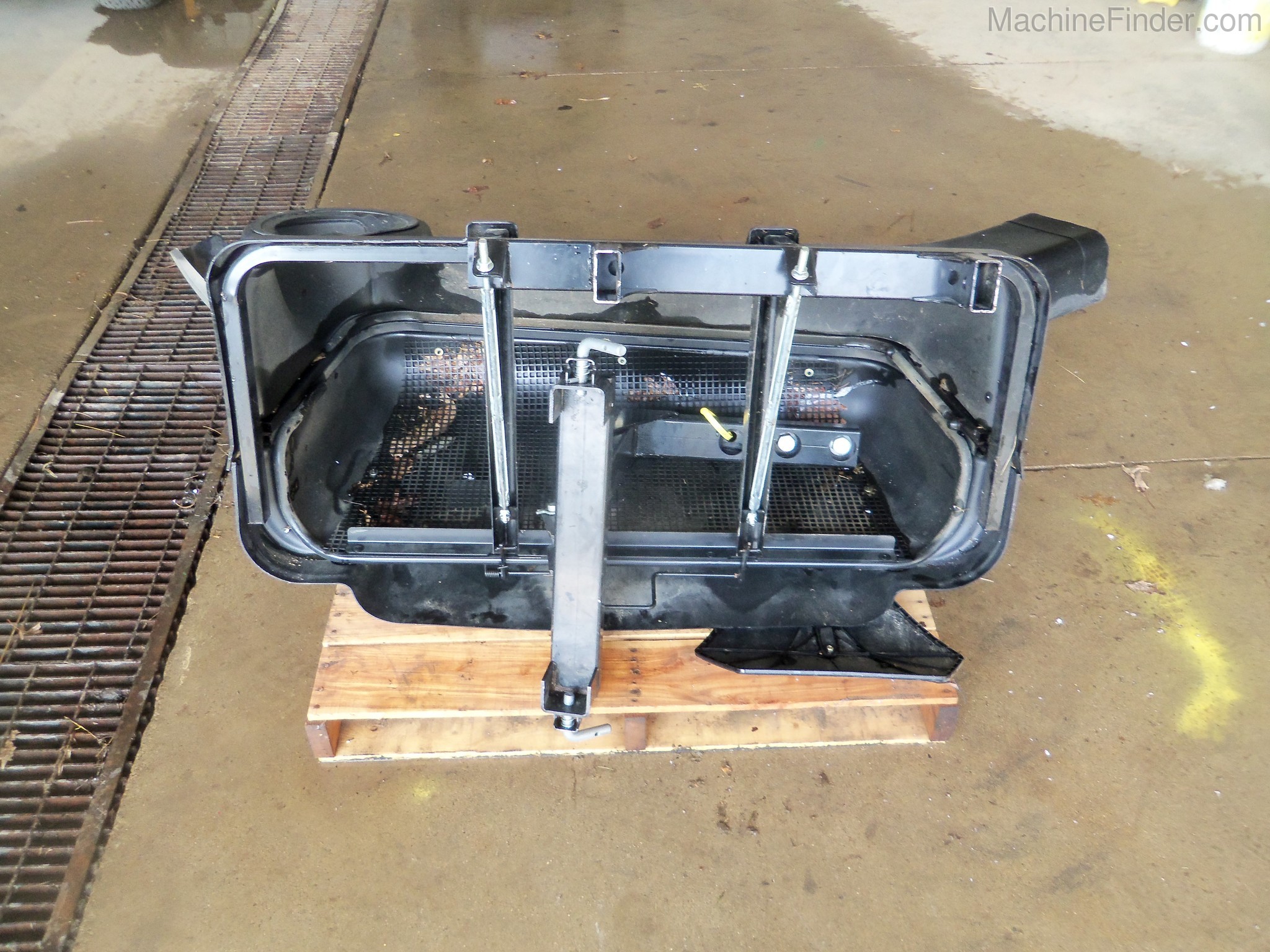 2016 John Deere 3 Bag System Image 5