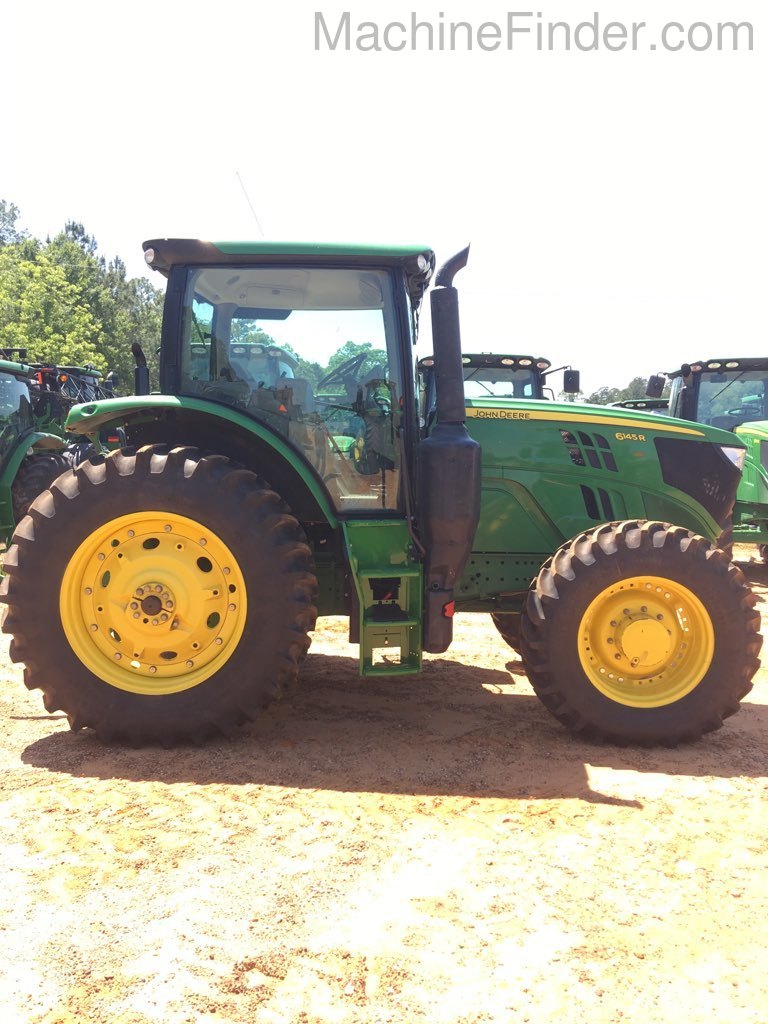 2015 John Deere 6145R Image 3