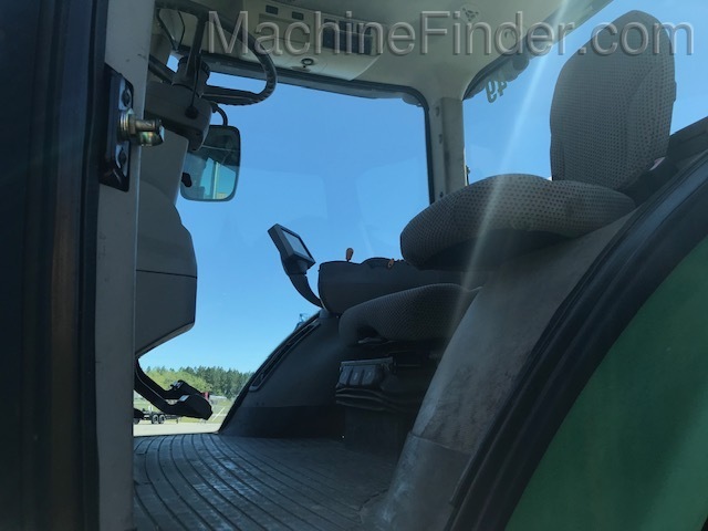 2014 John Deere 8285R Image 8