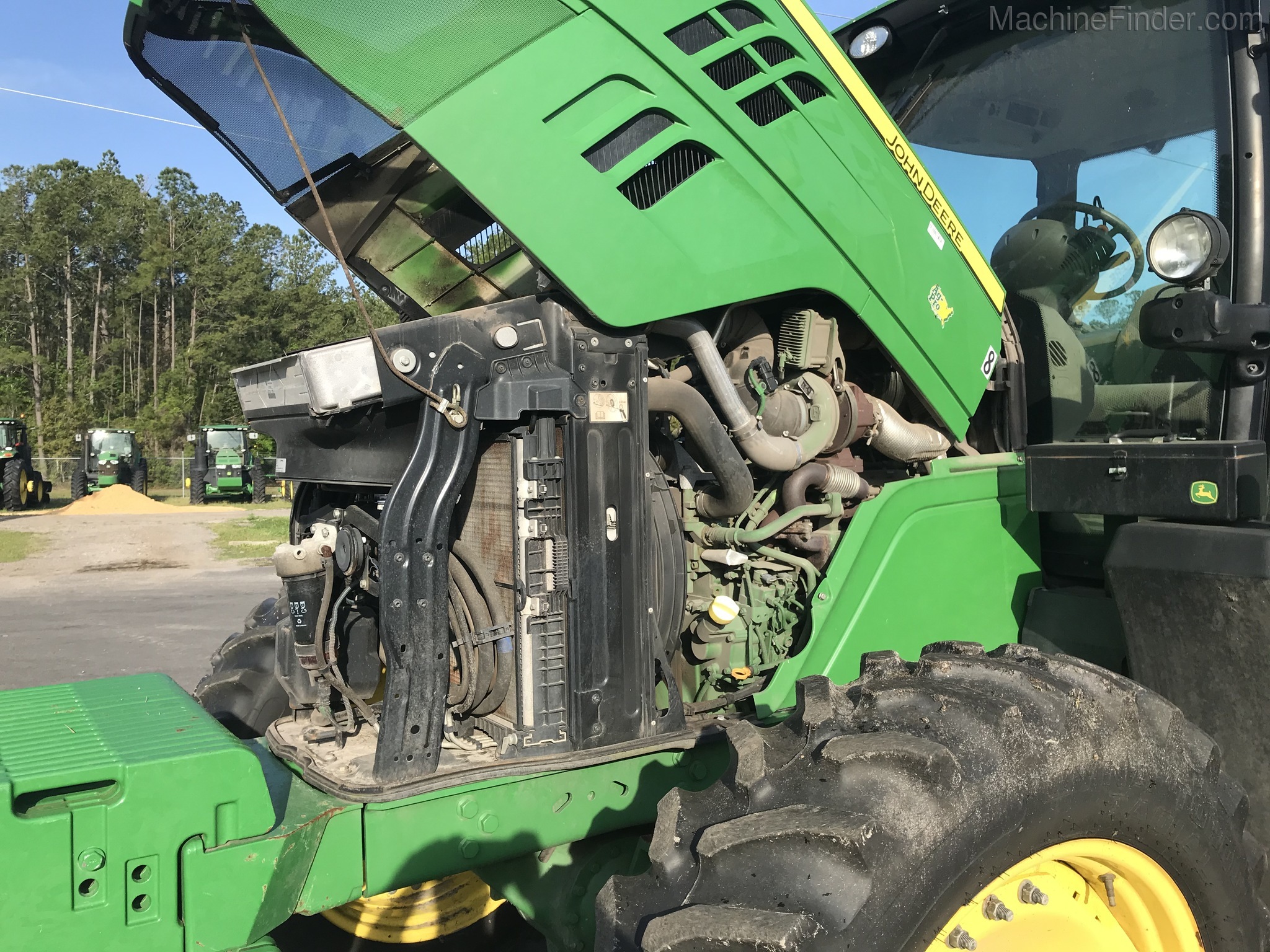 2017 John Deere 6145R Image 12