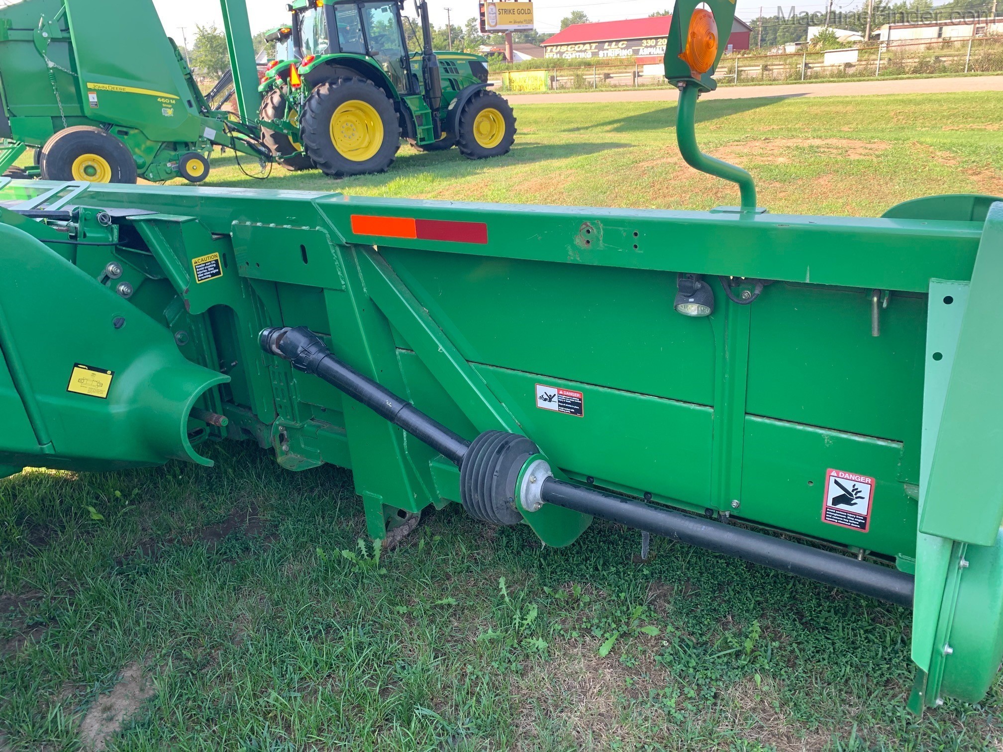 2008 John Deere 608C Image 8