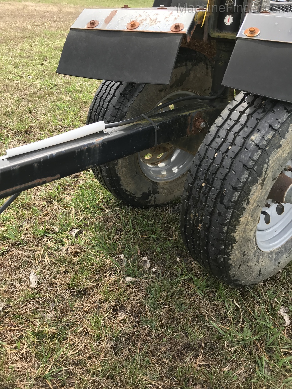 2012 Frontier HT1242 Image 5