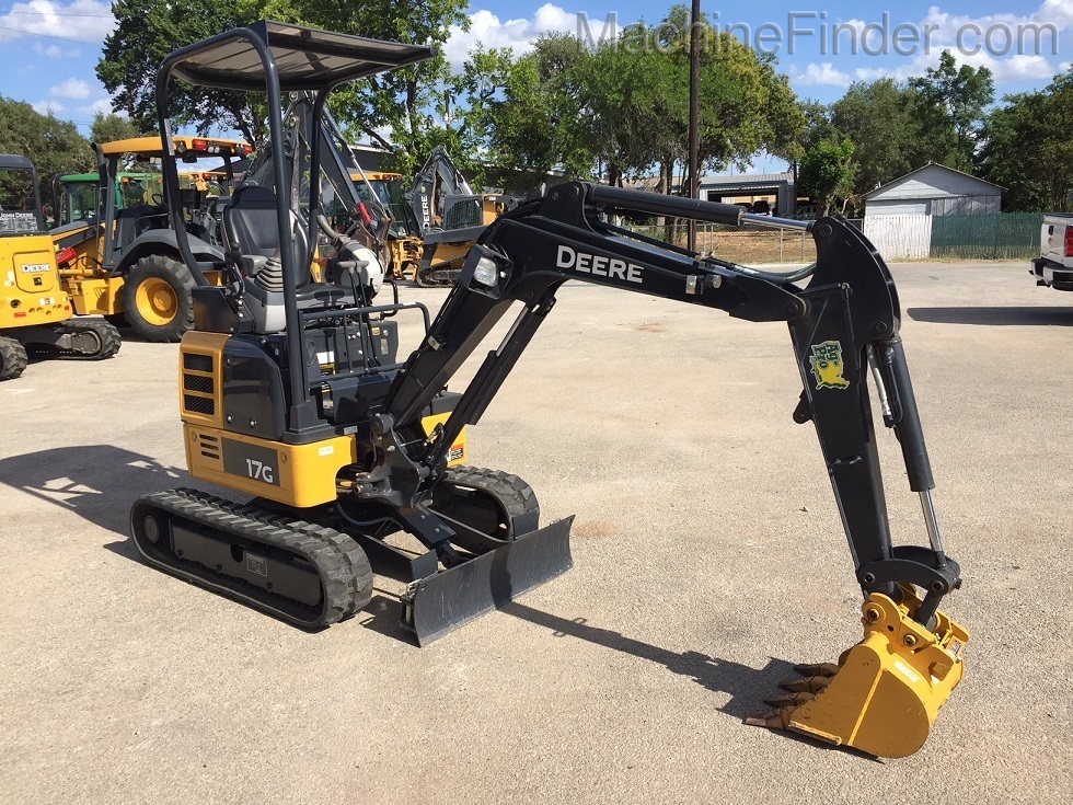 2020 John Deere 17G Image 3