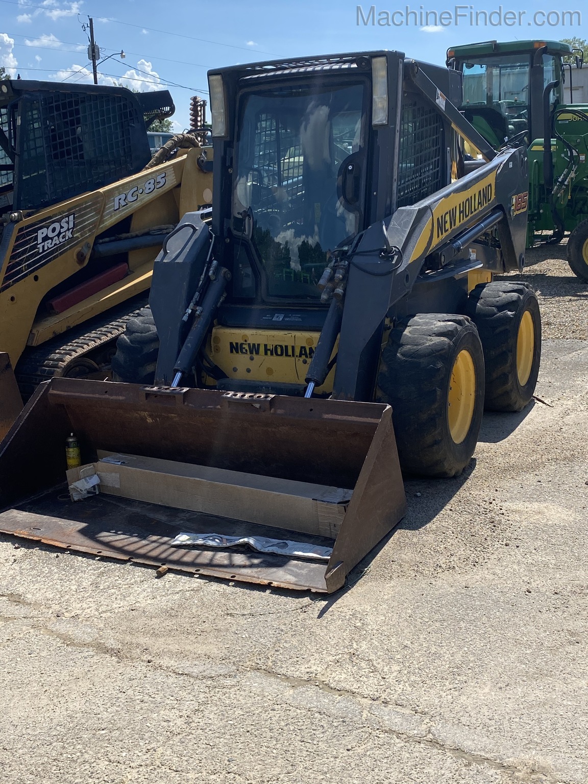 2008 New Holland L185 Image 1