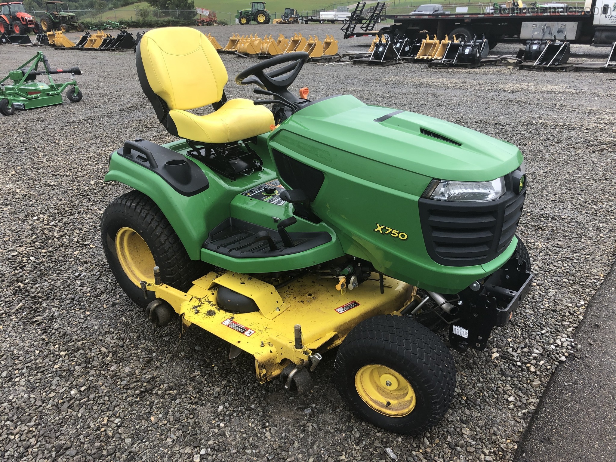 2015 John Deere X750 Image 2