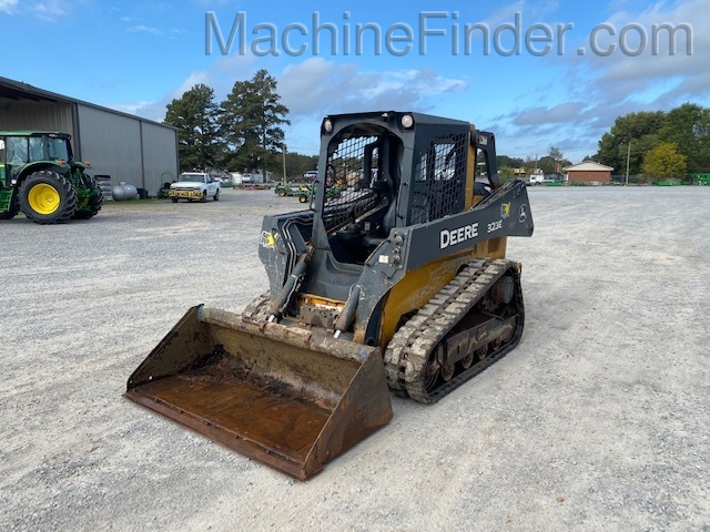 2014 John Deere 323E Image 2