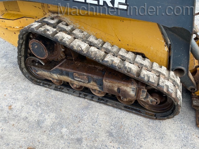 2014 John Deere 323E Image 6