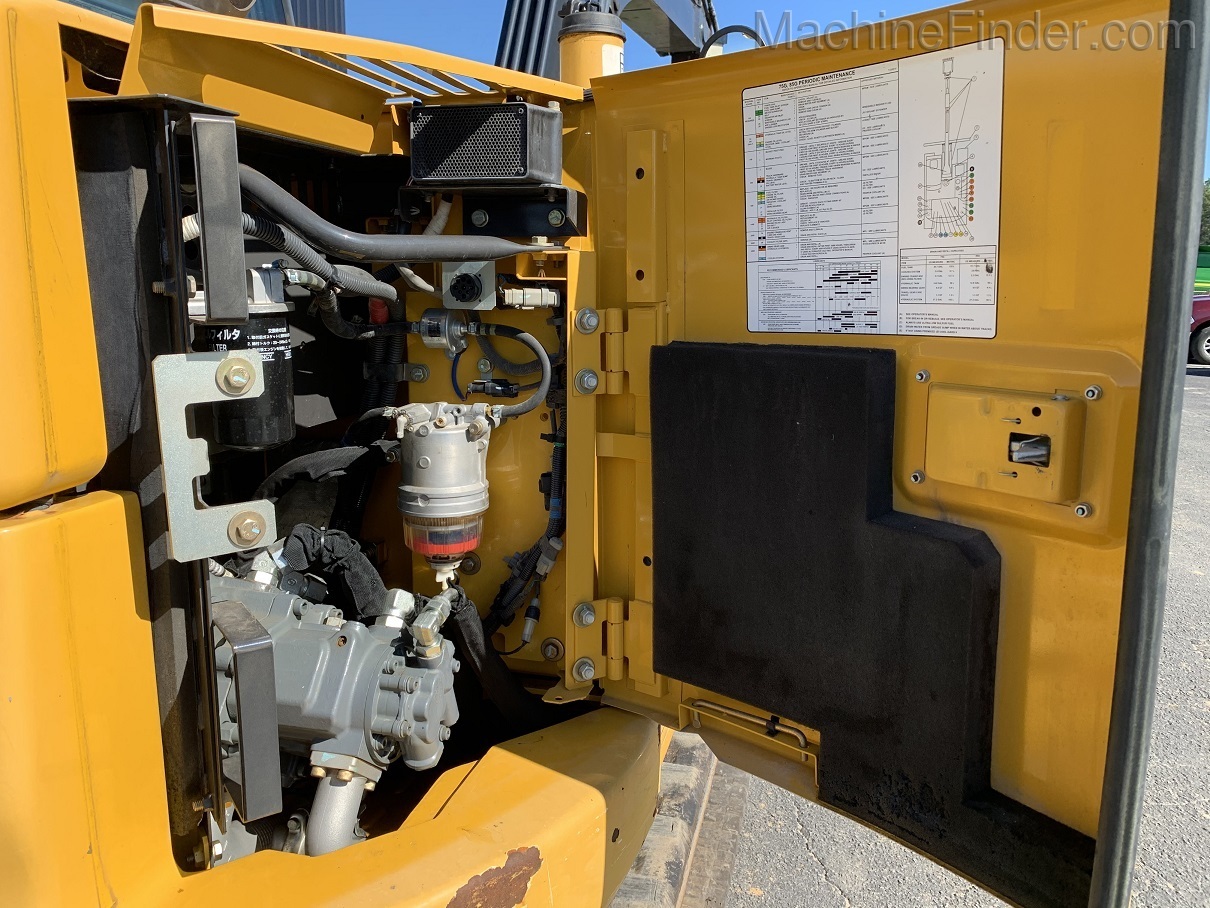 2015 John Deere 85G Image 8