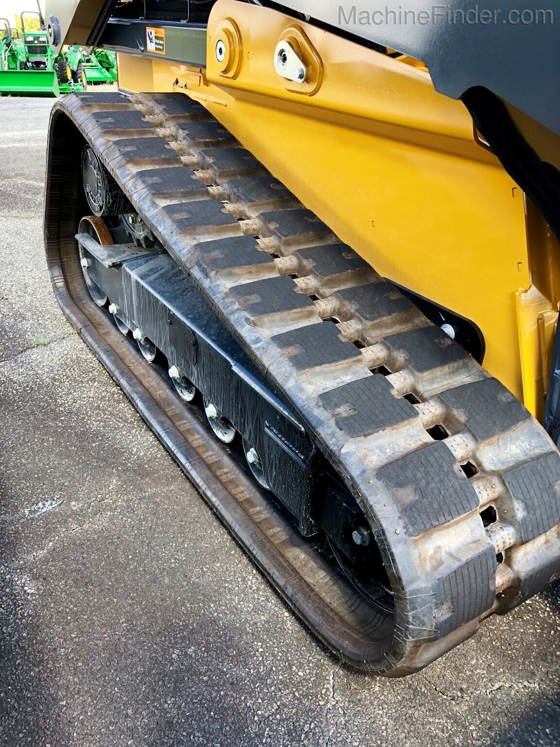 2020 John Deere 333G Image 2