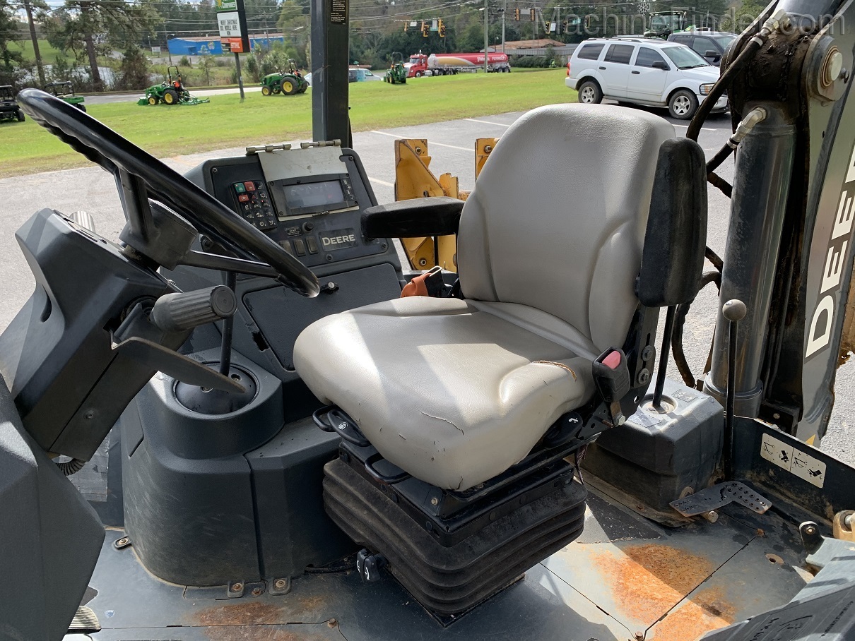 2016 John Deere 310SL Image 8