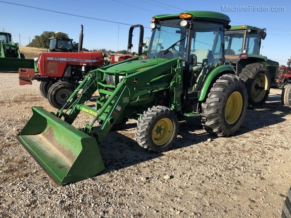 2016 John Deere 4066R Image 2