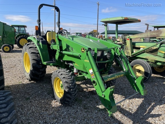 2015 John Deere 4066M Image 2