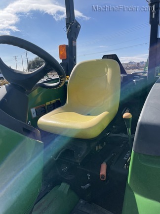 2015 John Deere 4066M Image 7