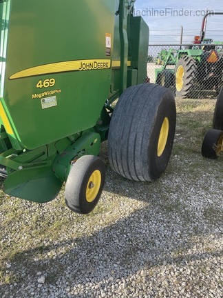 John Deere 469 Image 3