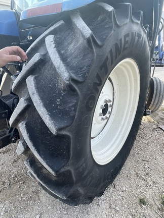 New Holland T6030 Image 19