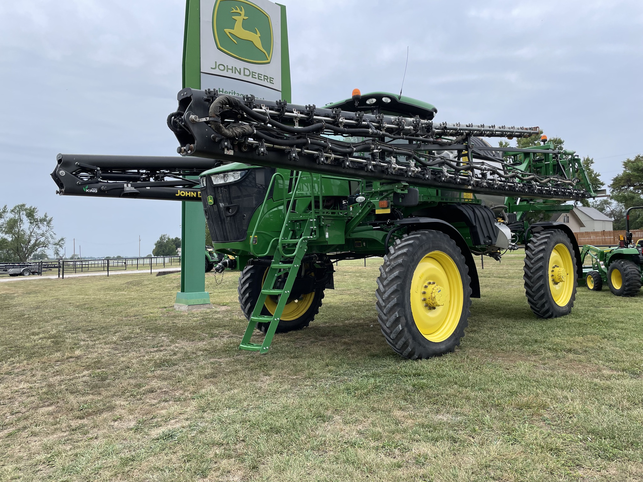  2019 John Deere R4044 at Heritage Tractor in Lockwood, MO