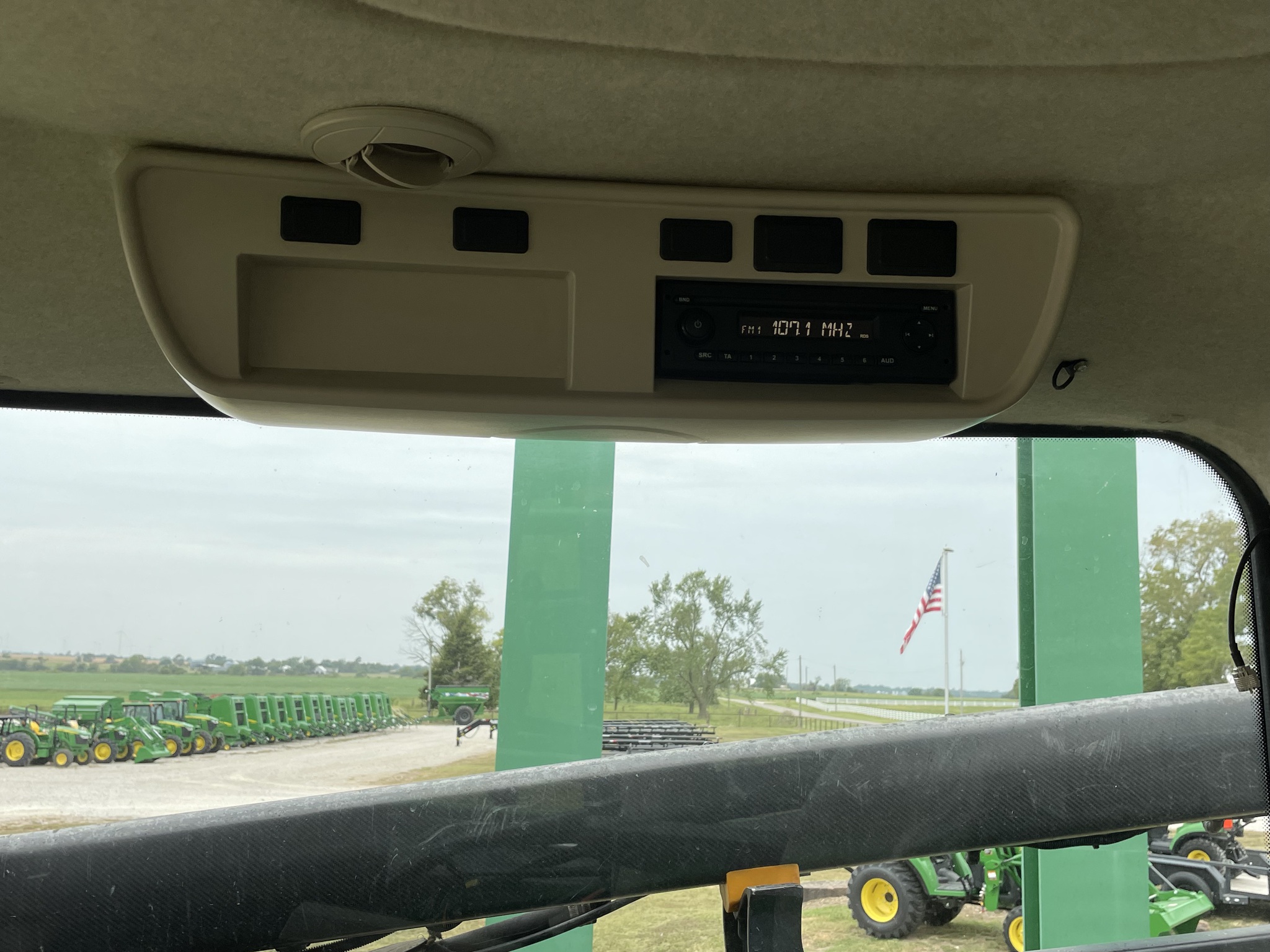  2019 John Deere R4044 at Heritage Tractor in Lockwood, MO
