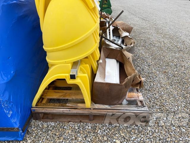 Used 2022 Willmar Fabrication Redball Self Propelled Sprayers at Koenig Equipment in Greenville, OH - PhotoXL7