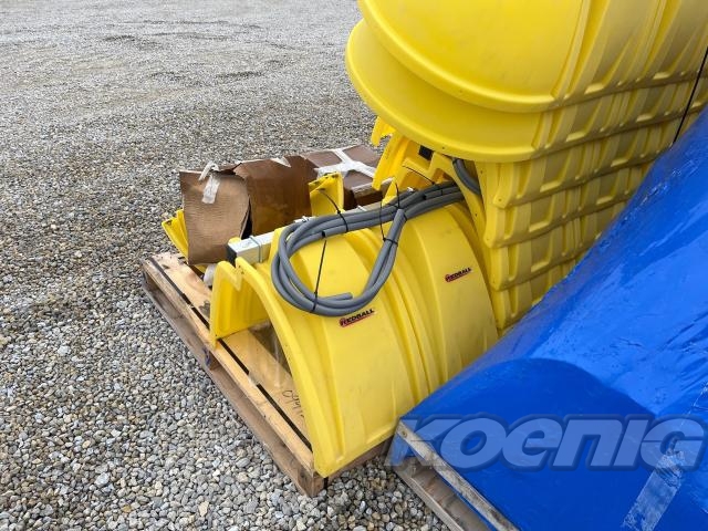 Used 2022 Willmar Fabrication Redball Self Propelled Sprayers at Koenig Equipment in Greenville, OH - PhotoXL11