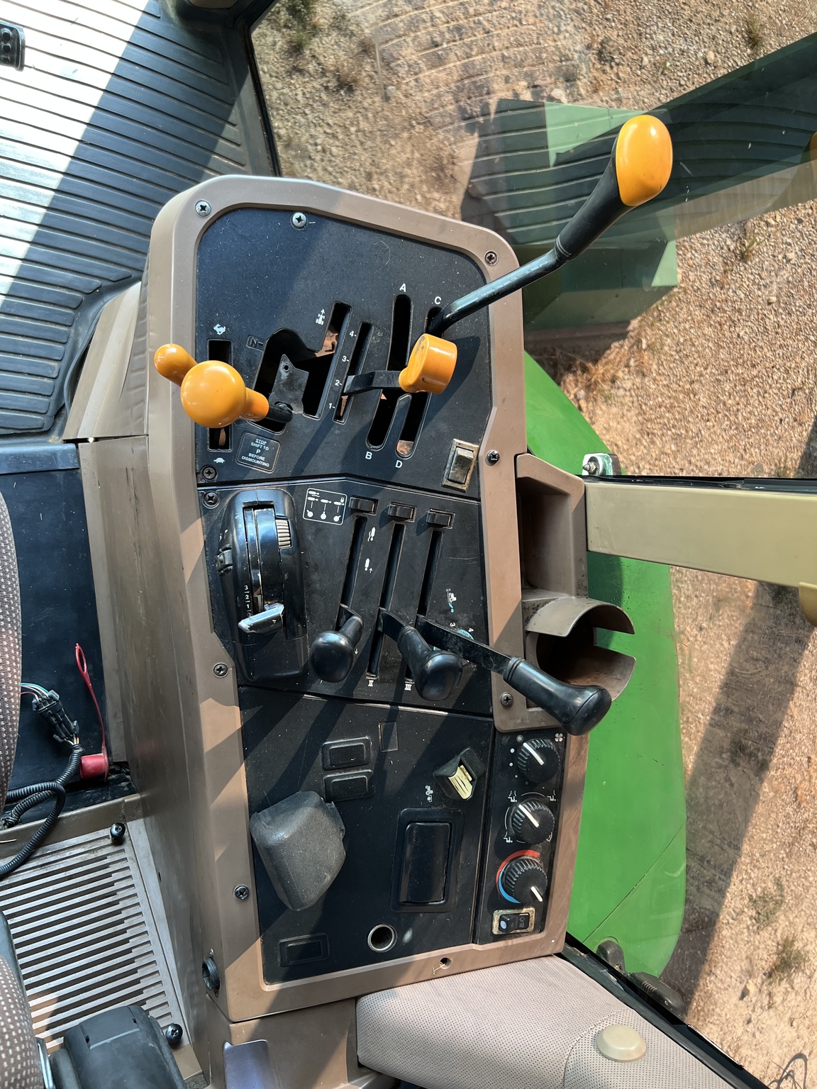 John Deere 7810 Image 4