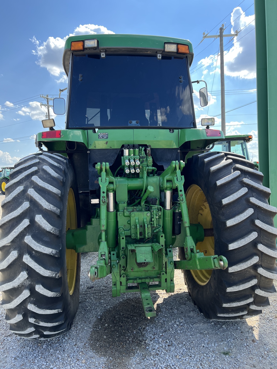 John Deere 7810 Image 3