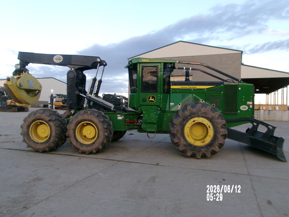 2022 John Deere 768L2