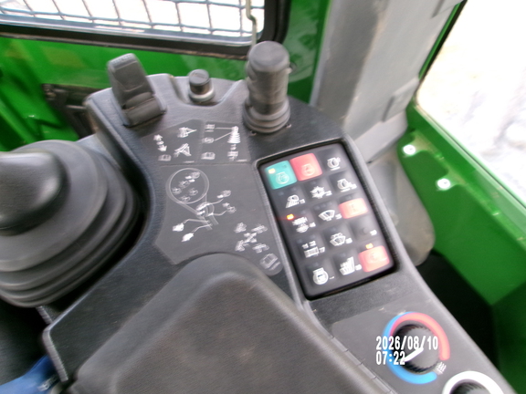 2022 John Deere 768L2