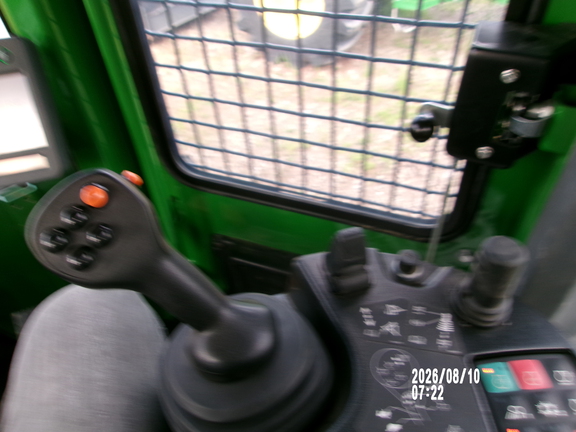 2022 John Deere 768L2