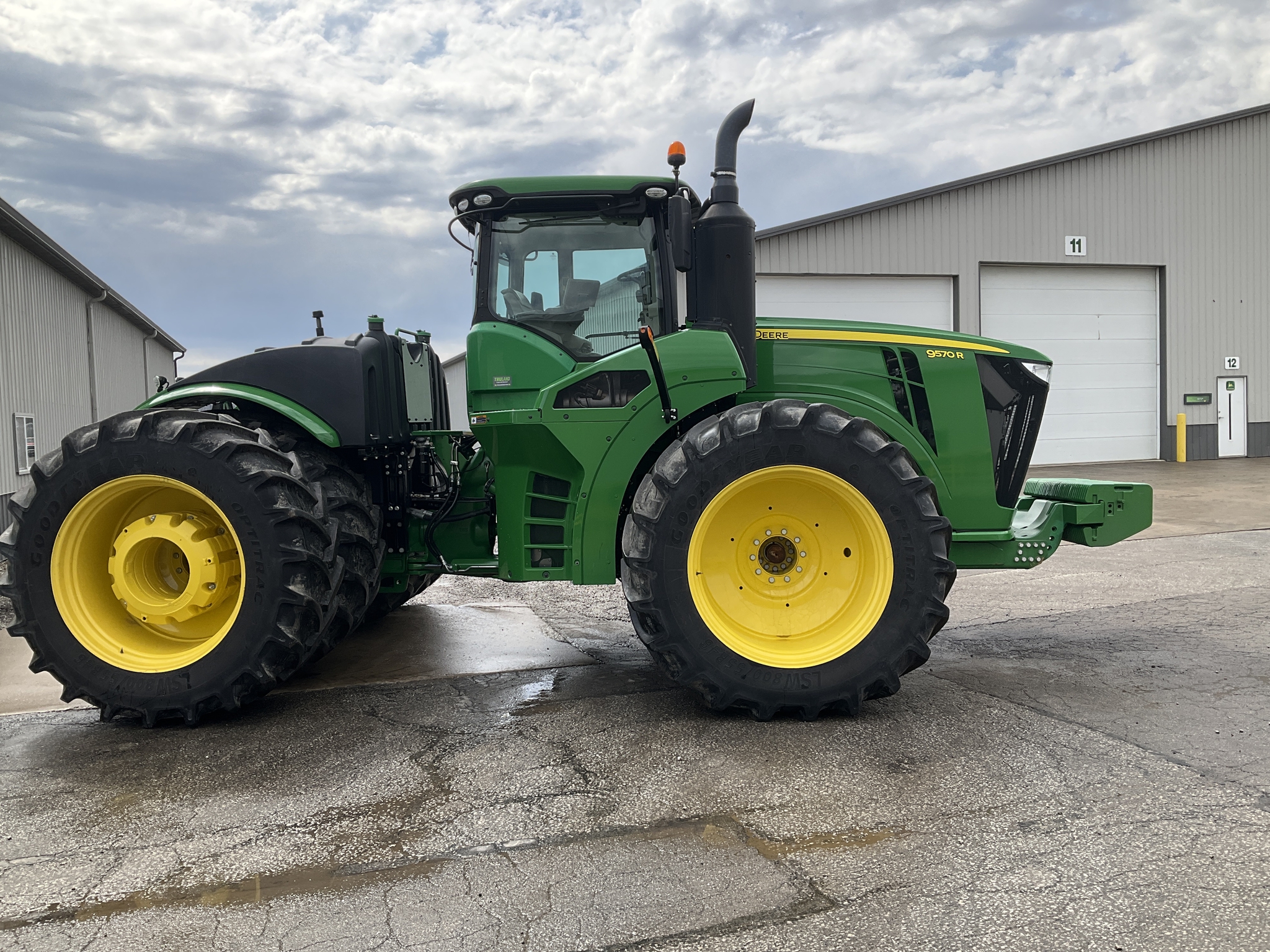 2021 John Deere 9570R Image 35