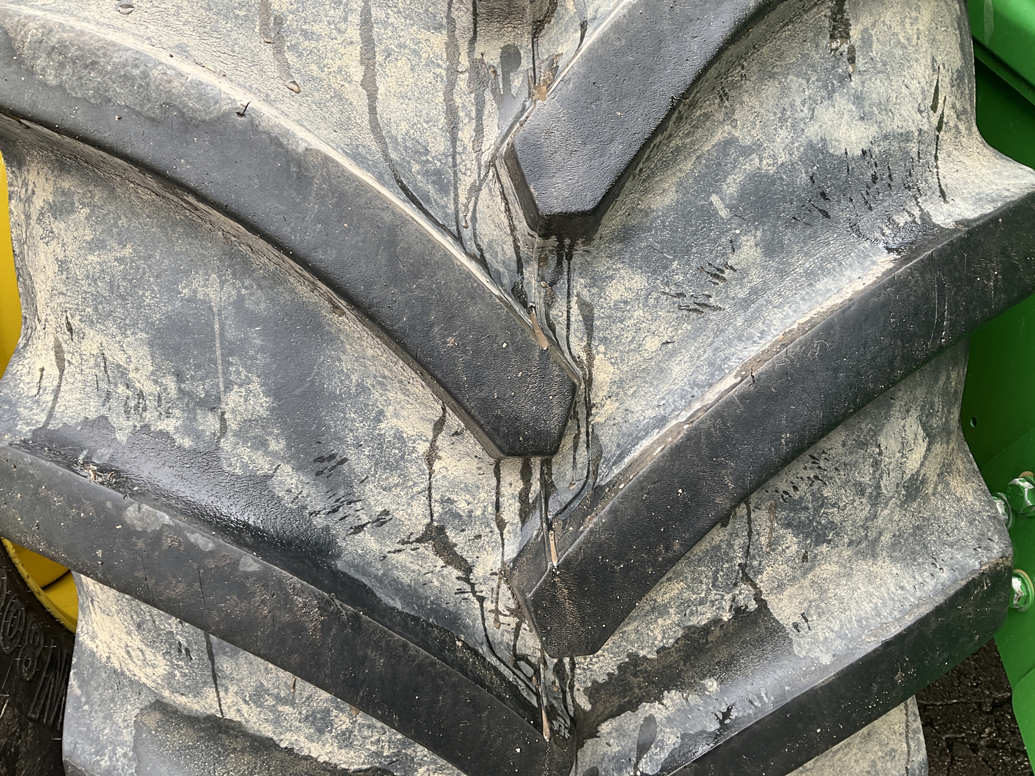 2021 John Deere 9570R Image 38