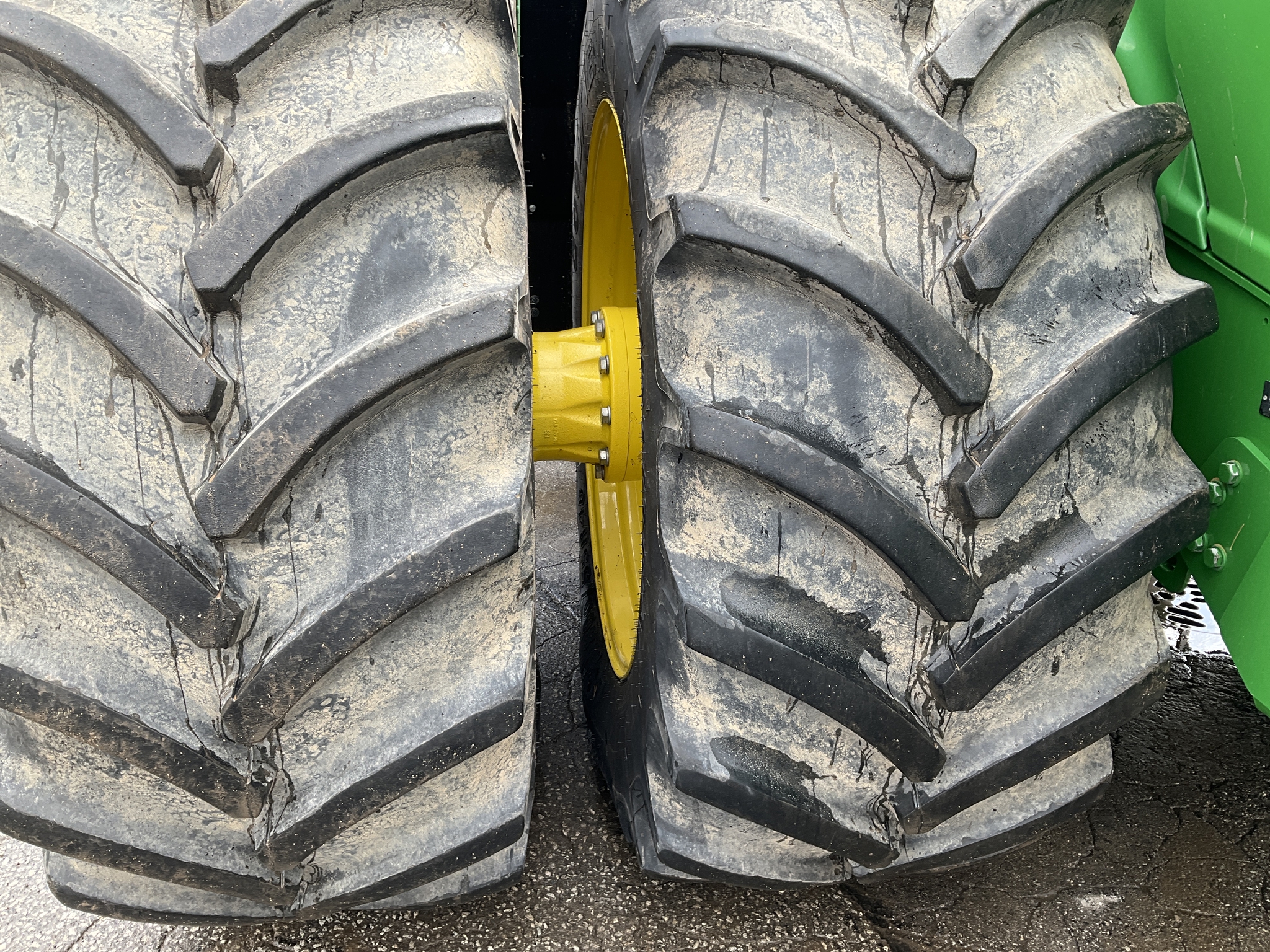 2021 John Deere 9570R Image 46