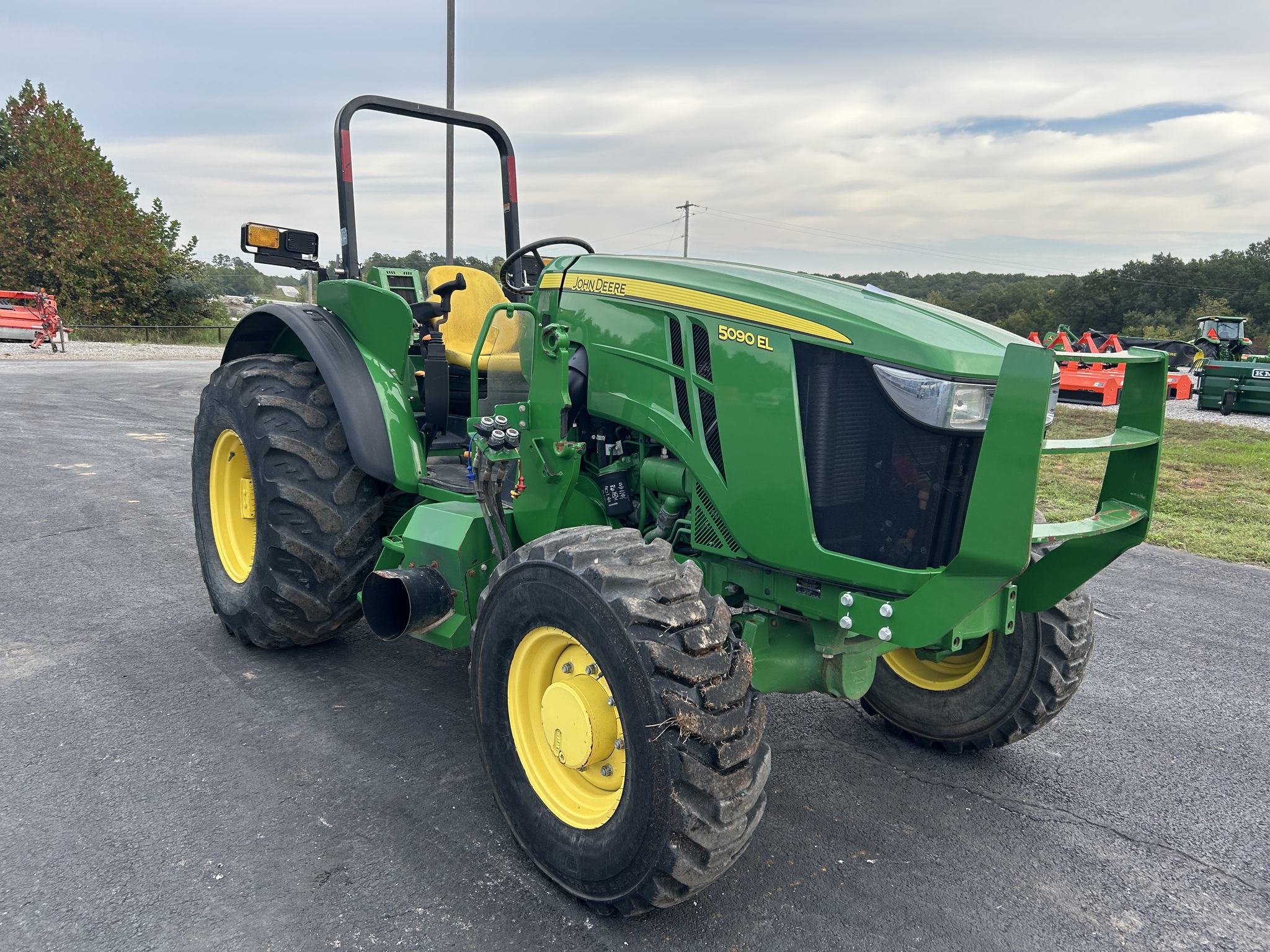  2022 John Deere 5090EL at Heritage Tractor in Anderson, MO