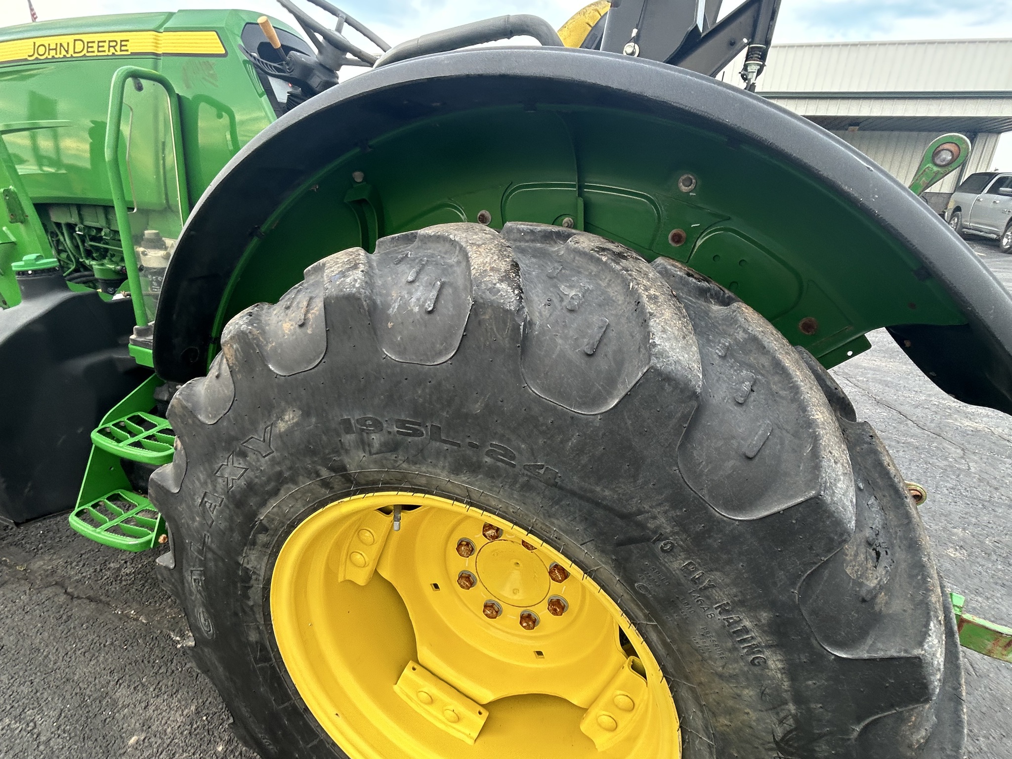  2022 John Deere 5090EL at Heritage Tractor in Anderson, MO