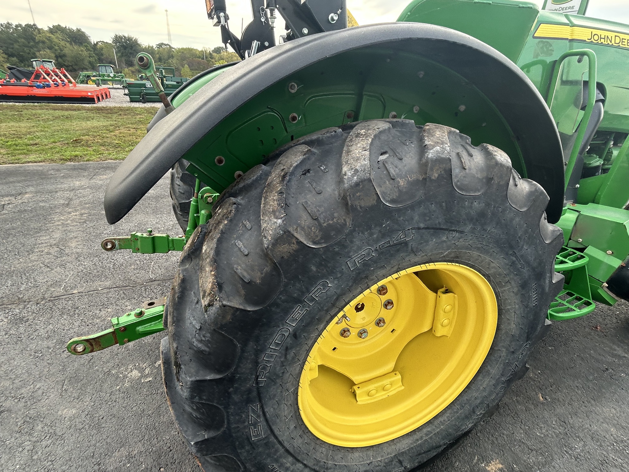 2022 John Deere 5090EL at Heritage Tractor in Anderson, MO