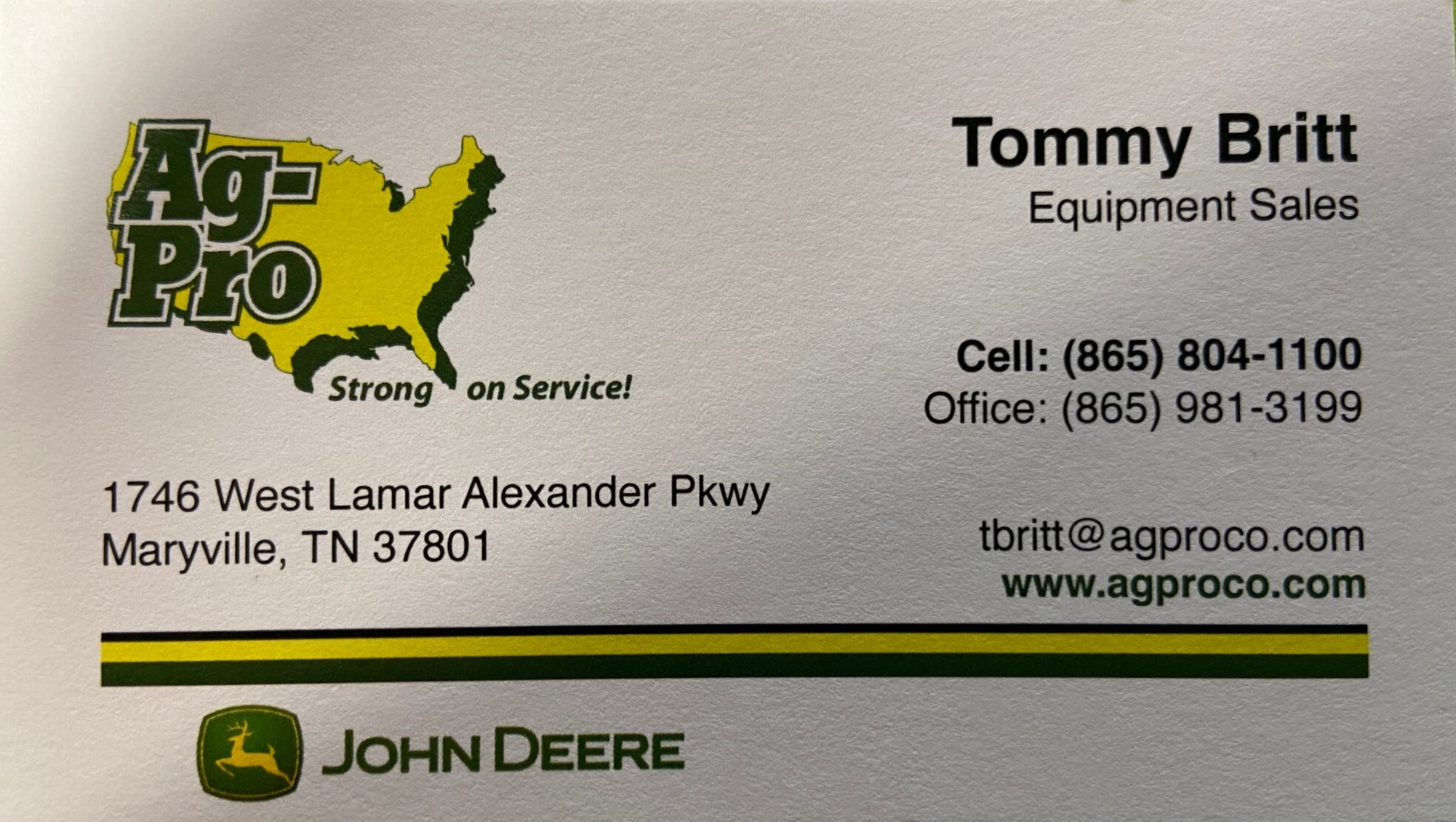 2022 John Deere 3035D Image 8