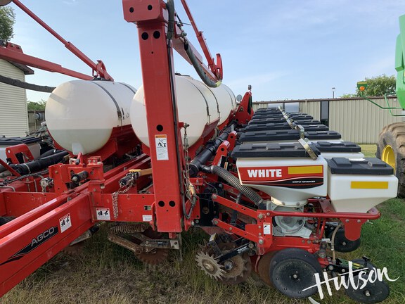 Photo of 2008 White 8180