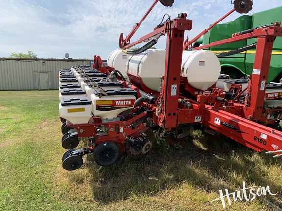 Photo of 2008 White 8180