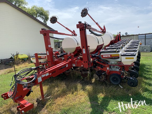 Photo of 2008 White 8180