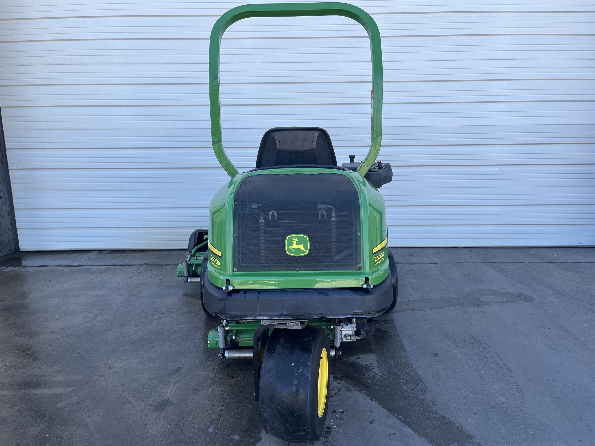 John Deere 2500B Image 7